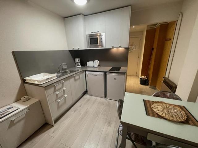 Immodelpas Consuegra 1 Apartment ปาสเดลากาซา ภายนอก รูปภาพ